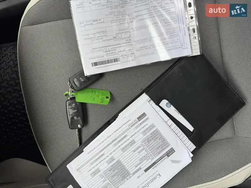 Хетчбек Volkswagen Up 2015 в Тернополі документ