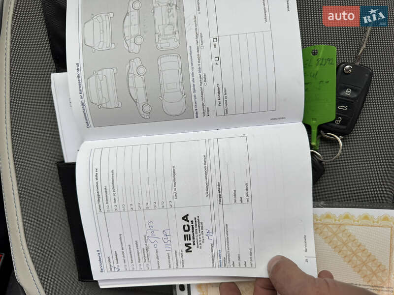 Хетчбек Volkswagen Up 2015 в Тернополі