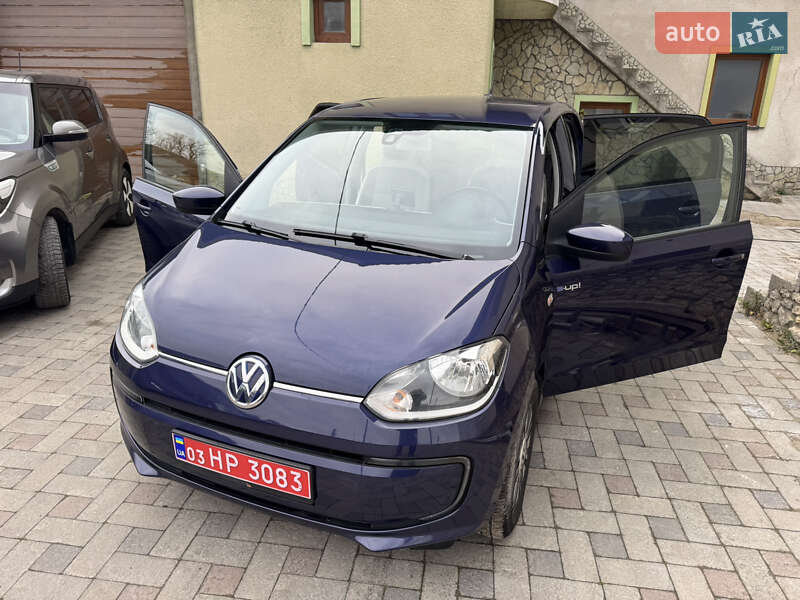 Хетчбек Volkswagen Up 2015 в Тернополі