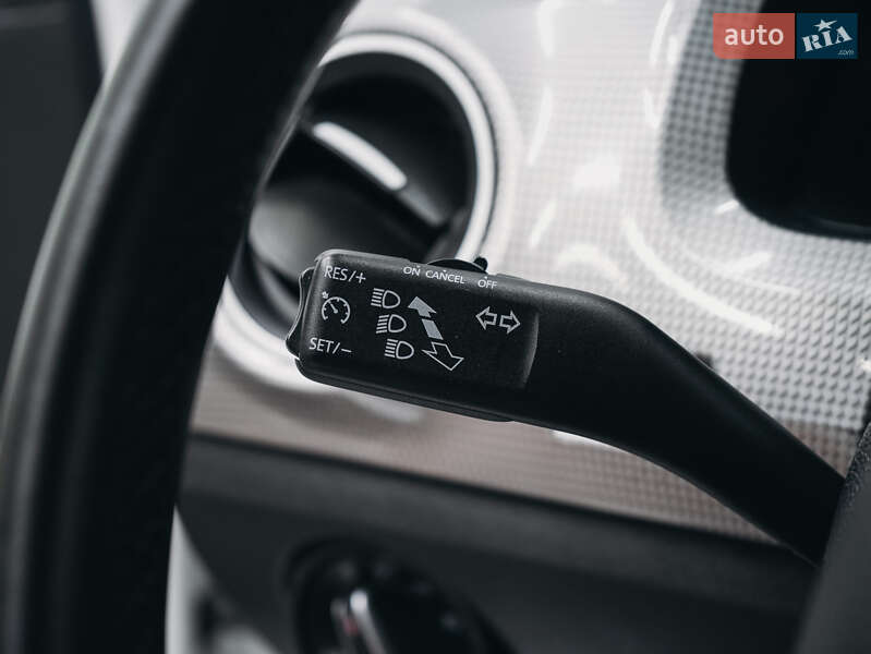 Хэтчбек Volkswagen Up 2020 в Львове