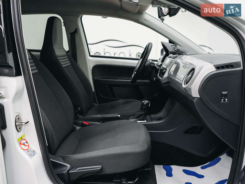 Хэтчбек Volkswagen Up 2020 в Львове