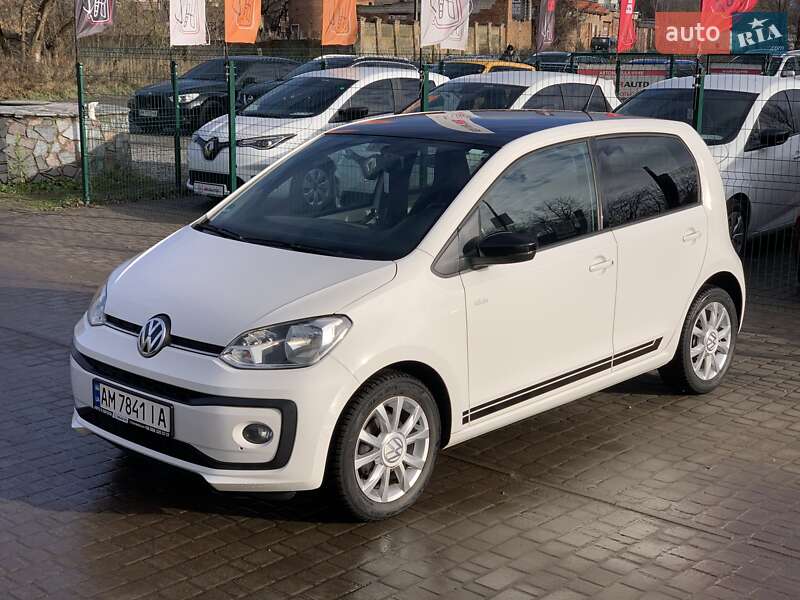 Хетчбек Volkswagen Up 2016 в Бердичеві