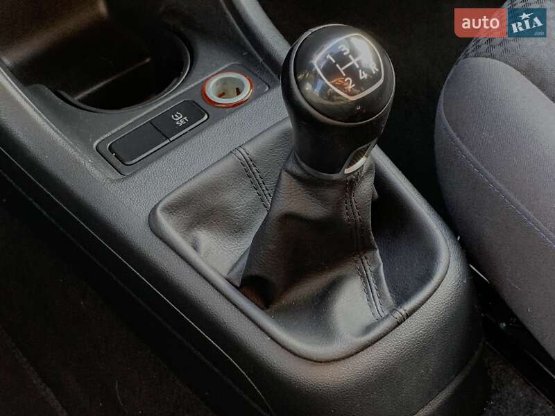 Хетчбек Volkswagen Up 2016 в Бердичеві