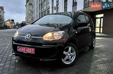 Хетчбек Volkswagen Up 2015 в Сокалі