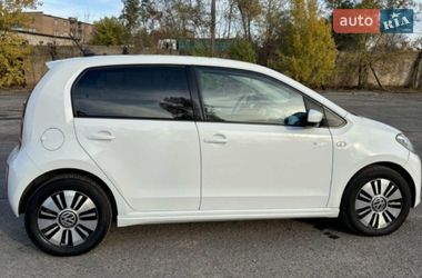 Хэтчбек Volkswagen Up 2014 в Ивано-Франковске