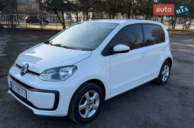 Хетчбек Volkswagen Up 2016 в Львові