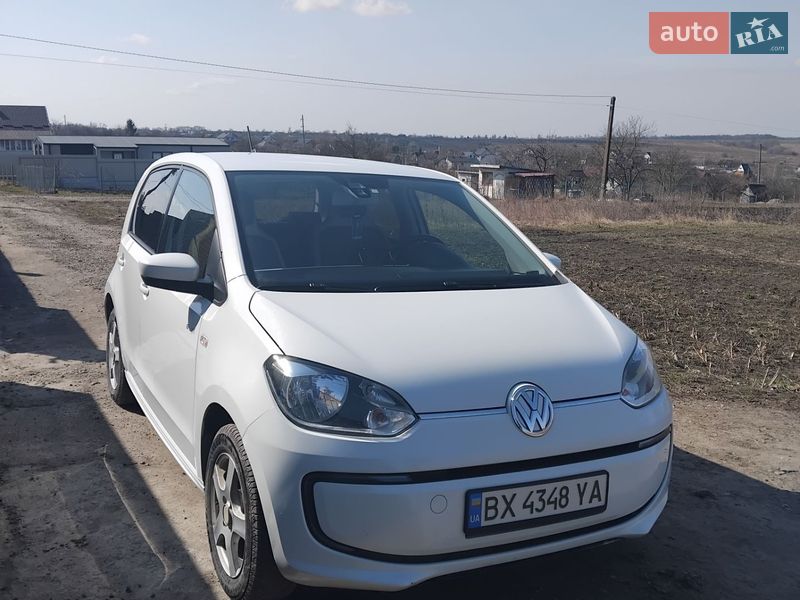 Хетчбек Volkswagen Up 2015 в Хмельницькому