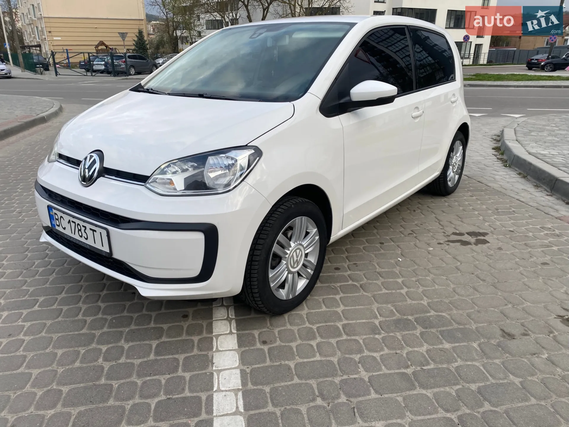 2016 Volkswagen up! - фото 1