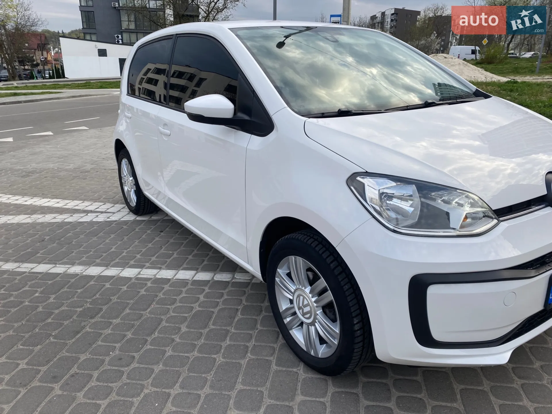2016 Volkswagen up! - мініатюра 2