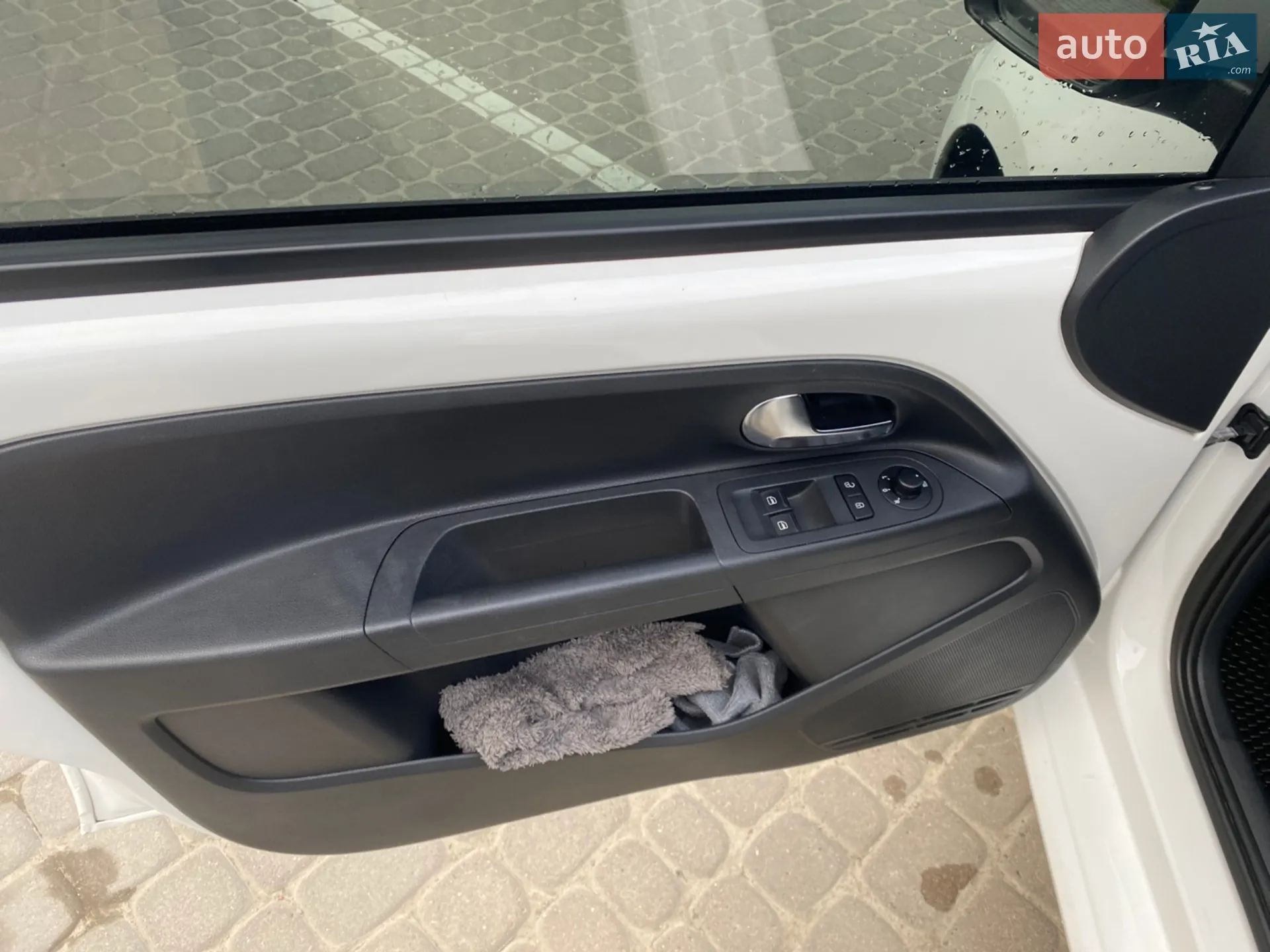 2016 Volkswagen up! - мініатюра 14
