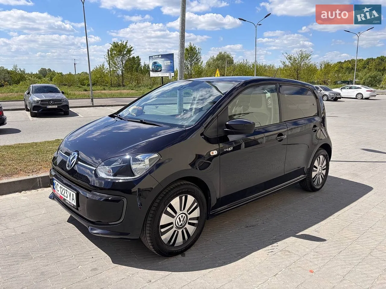 2013 Volkswagen up! - мініатюра 32