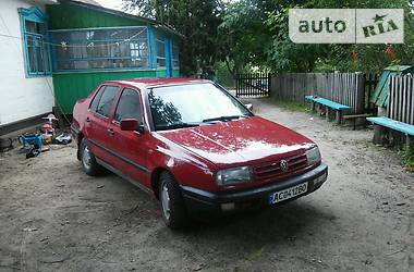 Седан Volkswagen Vento 1996 в Луцке