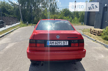 Седан Volkswagen Vento 1996 в Житомирі