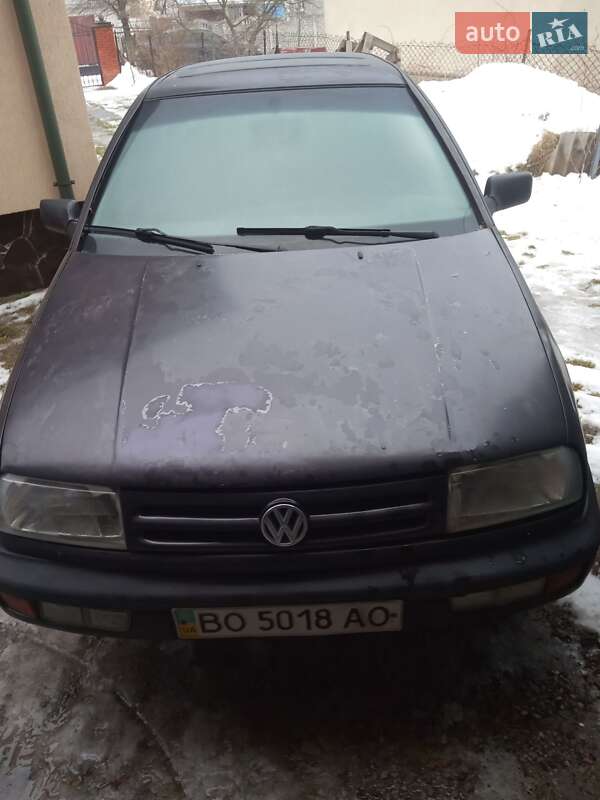 Седан Volkswagen Vento 1993 в Львові