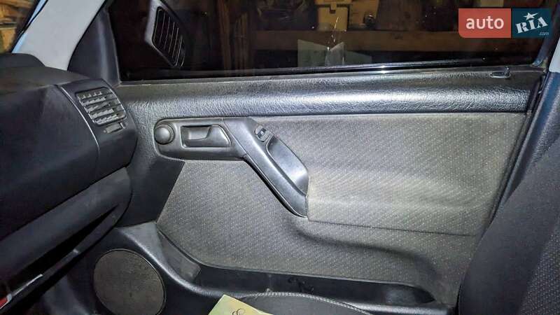 Седан Volkswagen Vento 1995 в Черкасах