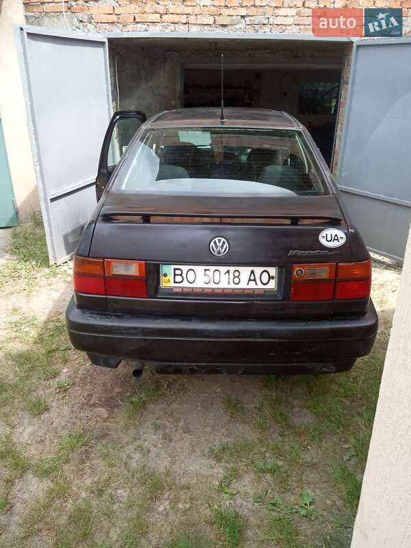 Седан Volkswagen Vento 1993 в Львові