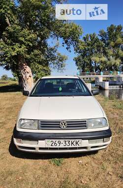 Седан Volkswagen Vento 1994 в Києві