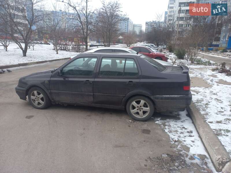 Седан Volkswagen Vento 1993 в Запоріжжі