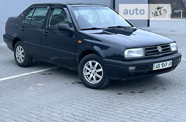 Седан Volkswagen Vento 1995 в Бершаді