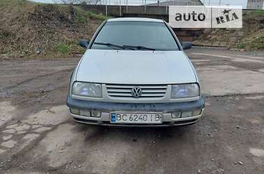 Седан Volkswagen Vento 1996 в Львові