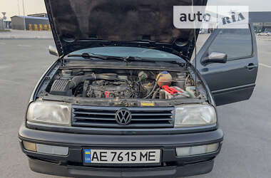 Седан Volkswagen Vento 1992 в Днепре