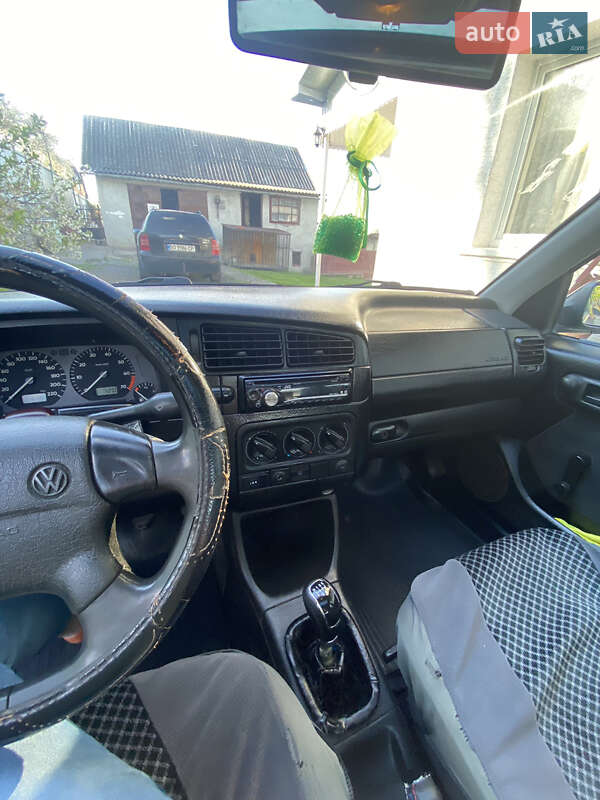 Седан Volkswagen Vento 1996 в Тернополі фото 11 Седан Volkswagen Vento 1996 в Тернополі