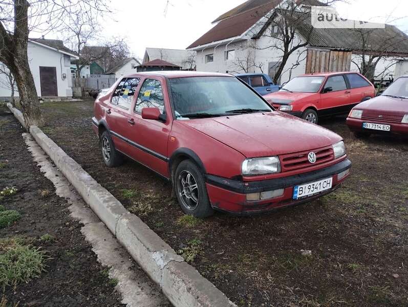 Седан Volkswagen Vento 1992 в Хоролі