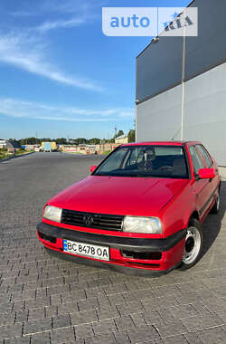 Седан Volkswagen Vento 1993 в Львове