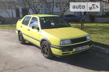 Седан Volkswagen Vento 1997 в Львові