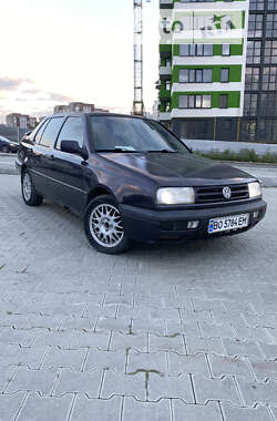 Седан Volkswagen Vento 1992 в Тернополе