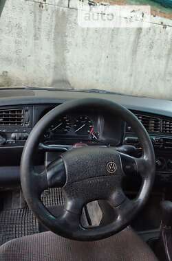 Седан Volkswagen Vento 1995 в Голованевске