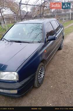 Седан Volkswagen Vento 1993 в Чорткове