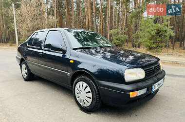 Седан Volkswagen Vento 1993 в Харькове