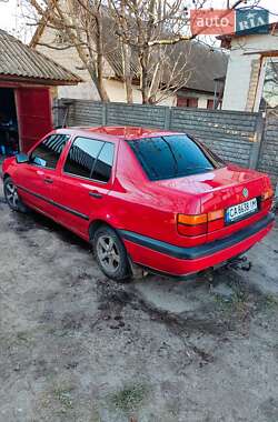 Седан Volkswagen Vento 1995 в Черкасах