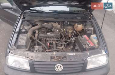 Седан Volkswagen Vento 1993 в Києві