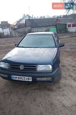 Седан Volkswagen Vento 1993 в Звягелі