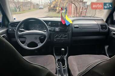 Седан Volkswagen Vento 1992 в 