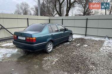 Седан Volkswagen Vento 1994 в Сторожинці