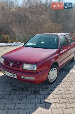 Седан Volkswagen Vento 1996 в Турці