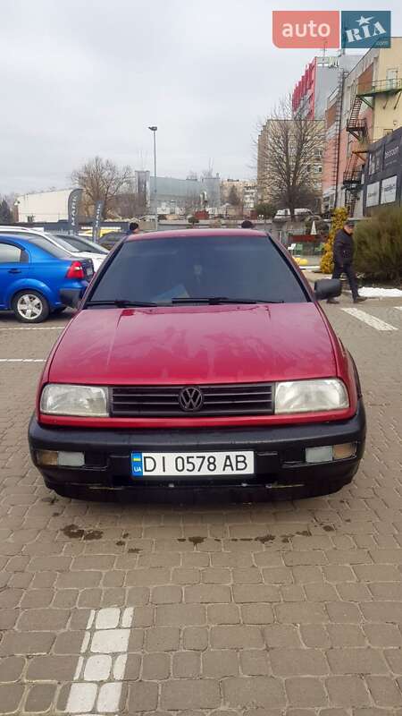 Седан Volkswagen Vento 1994 в Львове