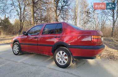 Седан Volkswagen Vento 1993 в Каменец-Подольском