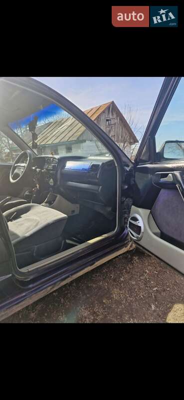 Седан Volkswagen Vento 1993 в Рівному фото 26 Седан Volkswagen Vento 1993 в Рівному