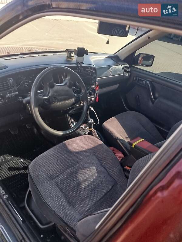 Седан Volkswagen Vento 1994 в Черновцах