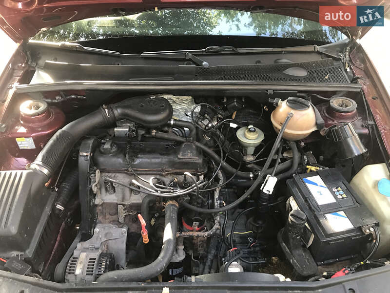 Седан Volkswagen Vento 1995 в Виннице