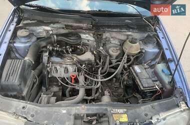 Седан Volkswagen Vento 1992 в 