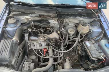 Седан Volkswagen Vento 1992 в 