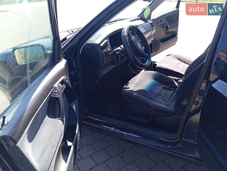 Седан Volkswagen Vento 1997 в Львові