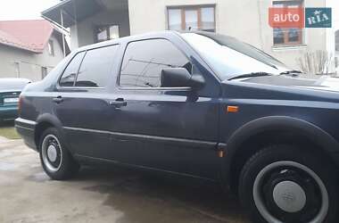 Седан Volkswagen Vento 1994 в 