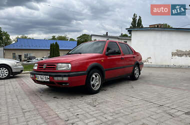 Седан Volkswagen Vento 1993 в 