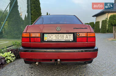 Седан Volkswagen Vento 1993 в 